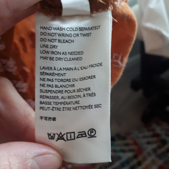 Small pilcro blouse from Anthropologie - Picture 6 of 7